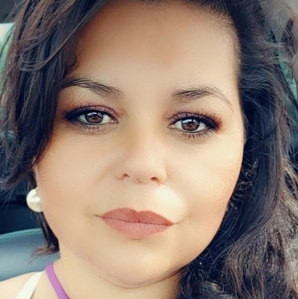 Meet your Posher, Ana